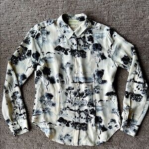 Le Sete Ritrovate Scenic Print Button-Up Silk Blouse